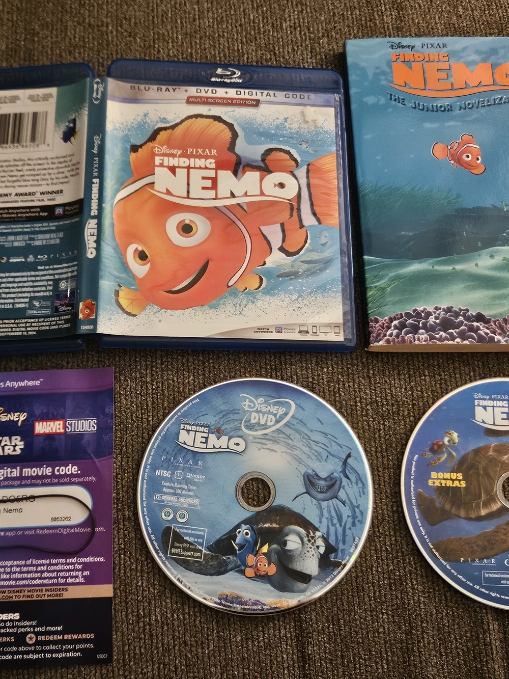Finding Nemo DVD + Novelization Paperback Disney Pixar Movie Club Book RARE!
